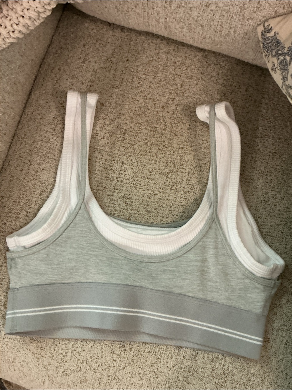 ALO Yoga Alosoft Better Together bra in heather grey, Size Small. NWOT. - Picture 2 of 3